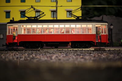 LH5 8212
